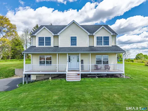 27 Maggie Ct, Terryville, CT 06786