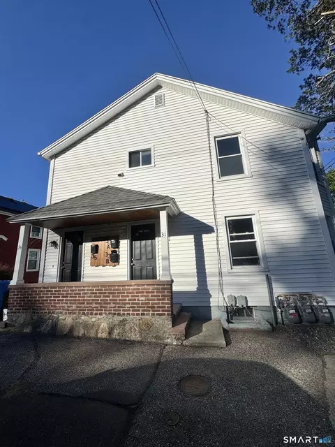 33-35 New St, Shelton, CT 06484