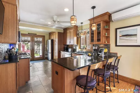Kitchen - 24 Hillcrest Ave, Wethersfield, CT 06109 photo 1 of 4