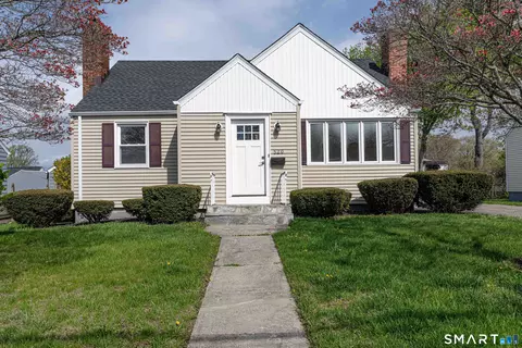 520 Goldenrod Ave, Bridgeport, CT 06606