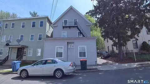 126 Willow St, Meriden, CT 06450