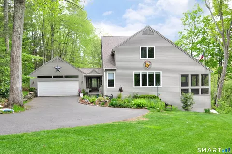 670 Quarry Rd, Granby, CT 06035