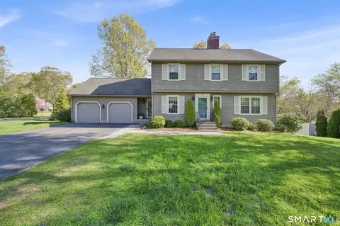 14 Hampden Pl, Windsor, CT 06095