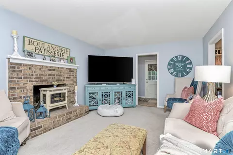 Living - 73 Long Hill Rd, Deep River, CT 06417 photo 5 of 6