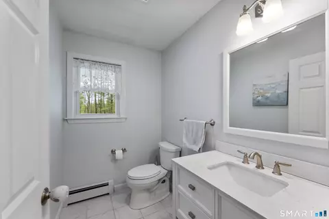 Bath - 81 Kelly Rd, Killingly, CT 06241 photo 4 of 5