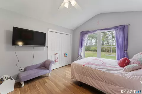 Bedroom - 81 Kelly Rd, Killingly, CT 06241 photo 3 of 5