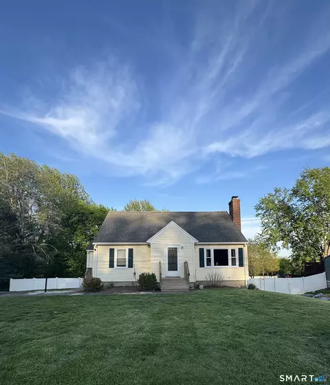 215 Pinney St, Ellington, CT 06029