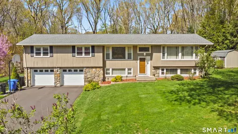 75 Tumblebrook Dr, South Windsor, CT 06074