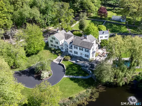 351 Erskine Rd, Stamford, CT 06903