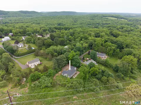 63 High Hill Rd, Wallingford, CT 06492