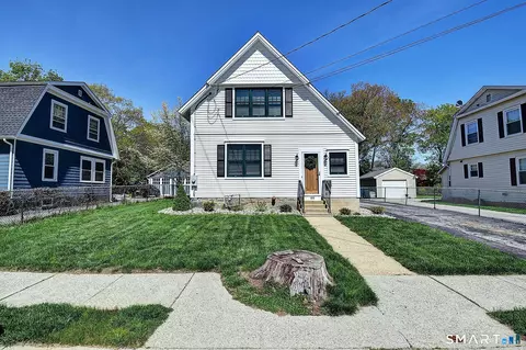 99 Quercus Ave, Willimantic, CT 06226