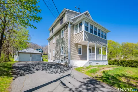 28 Maple St, Torrington, CT 06790