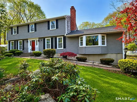 18 Doe Pl, Shelton, CT 06484