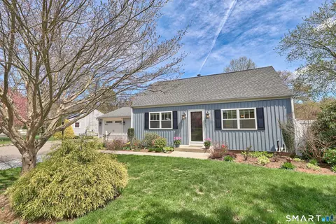 124 Garrigus Ct, Wolcott, CT 06716