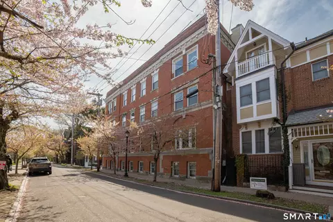 8 Hughes Pl #1N, New Haven, CT 06511