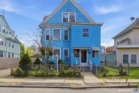 31-33 Standish St, Hartford, CT 06114