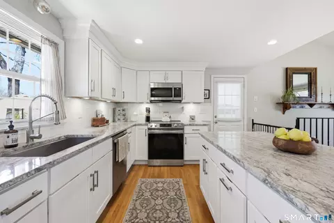 10 Tabor Rd, Enfield, CT 06082