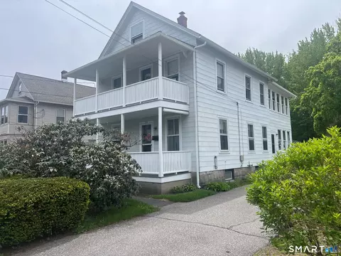 124-126 E Pearl St, Torrington, CT 06790