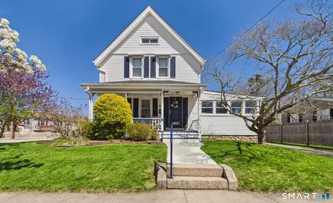 52 Moss St, Pawcatuck, CT 06379