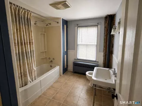 Bath - 21 High Bridge Rd, Sandy Hook, CT 06482 photo 1 of 1
