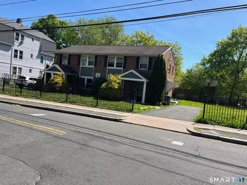 52-56 Enfield St, Hartford, CT 06112