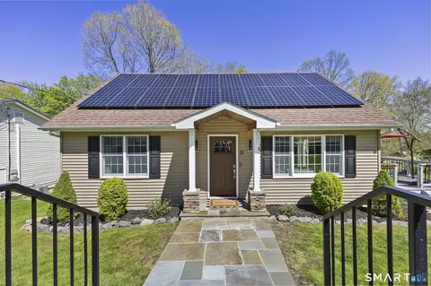 31 Hillandale Rd, Danbury, CT 06811
