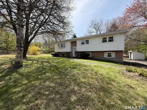 1 Winfield Ave, Wolcott, CT 06716