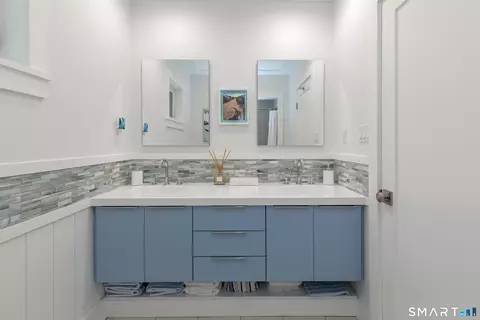 Bath - 14 Highland Rd, Bethlehem, CT 06751 photo 2 of 3