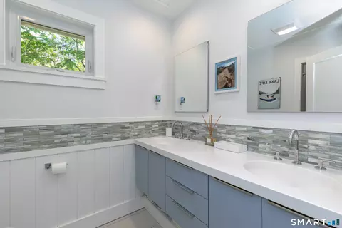 Bath - 14 Highland Rd, Bethlehem, CT 06751 photo 3 of 3