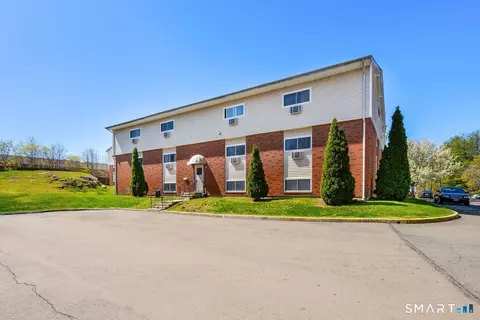 49 Glade St #B4, West Haven, CT 06516