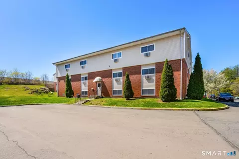 49 Glade St #B4, West Haven, CT 06516