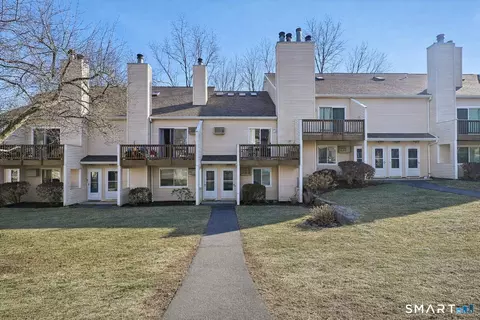 8 Rose Ln #24-5, Danbury, CT 06811