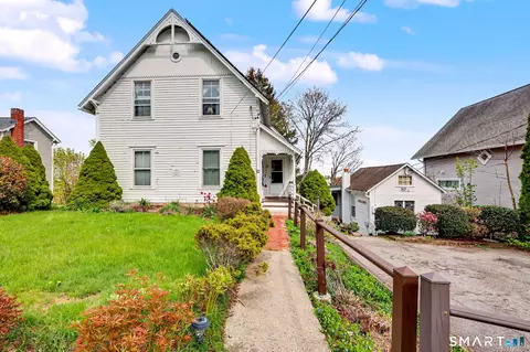 12 Bank St, Mystic, CT 06355