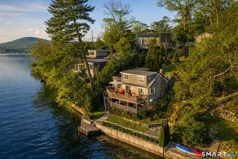 49 Lake Dr S, New Fairfield, CT 06812