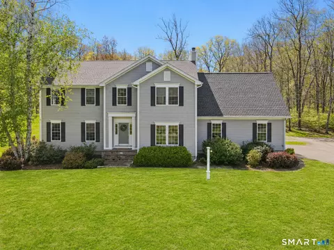 8 Windy Hill Rd, Redding, CT 06896
