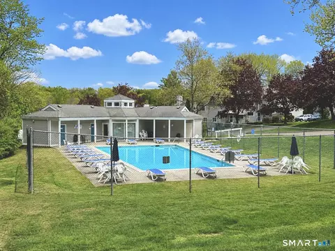 385 Old Rock Rd #385, Branford, CT 06405