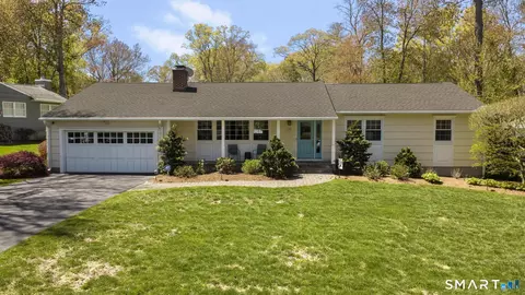 28 Oriole Dr, Norwalk, CT 06851