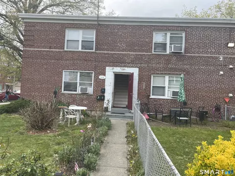 395- Bld 3 Granfield Ave #D, Bridgeport, CT 06610