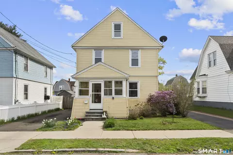 38 Walnut St, West Haven, CT 06516