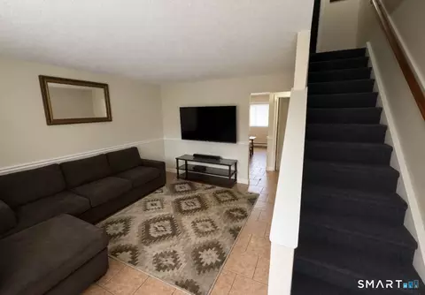 501 Scott Rd #24, Waterbury, CT 06705