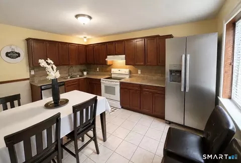 519 Scott Rd #55, Waterbury, CT 06705