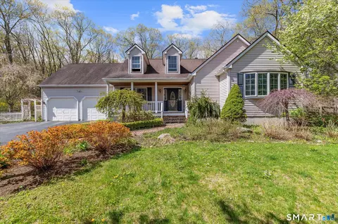 74 Taft Pond Rd, Pomfret, CT 06259