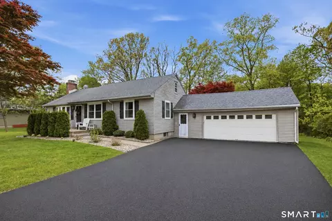 24 Berkshire Dr, Farmington, CT 06032