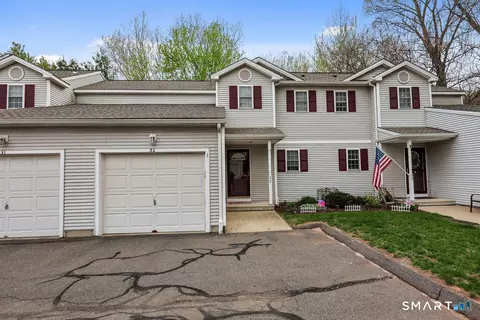 1048 S Main St #32, Southington, CT 06479