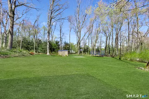 Exterior - 16 Stephen Ct, Prospect, CT 06712 photo 5 of 6