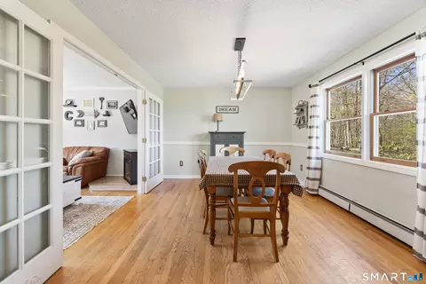 Dining - 16 Stephen Ct, Prospect, CT 06712 photo 2 of 2