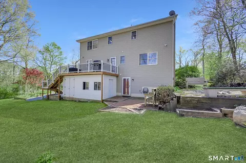 Exterior - 16 Stephen Ct, Prospect, CT 06712 photo 4 of 6