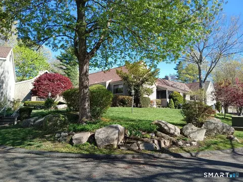 209 Acorn Ln #A, Stratford, CT 06614