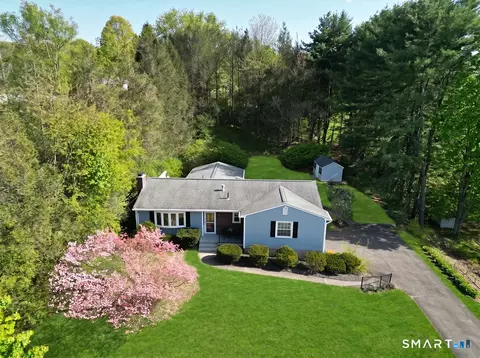 126 Savage St, Plantsville, CT 06479