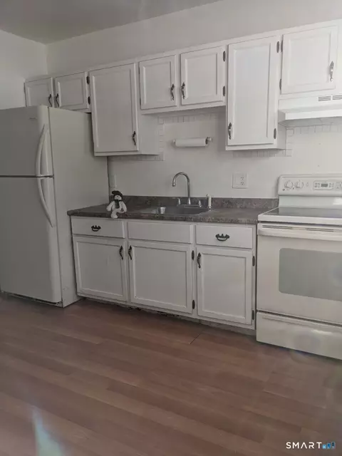 79 Belair Dr #79, New Milford, CT 06776